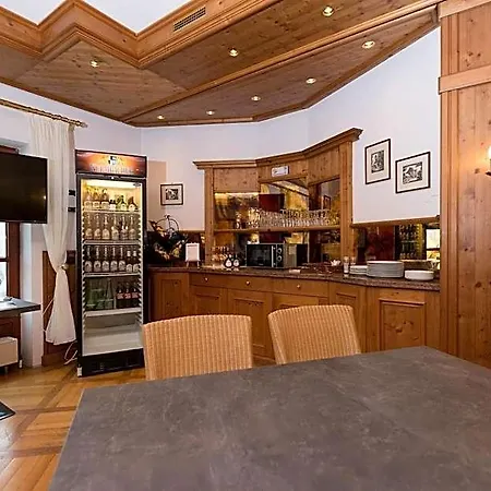 Hotel Fraenkischer Hof 3*