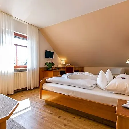 Fraenkischer Hof Hotel 3*