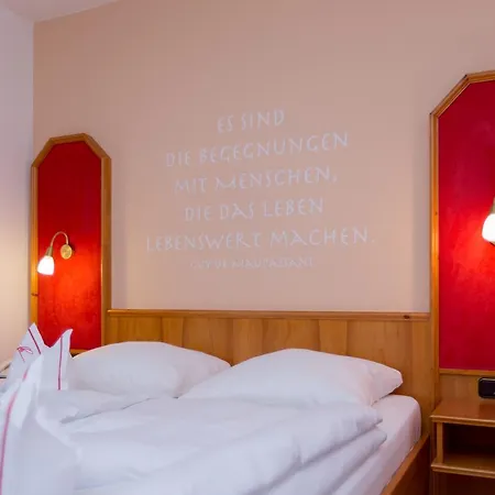 Hotel Fraenkischer Hof 3*