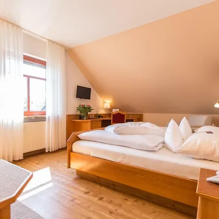 Hotel Fraenkischer Hof 3*